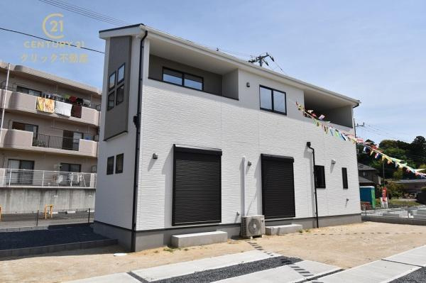 ケイアイフィット　水戸市見川　16期 　限定１棟！の外観|赤塚駅車14分。見川小徒歩9分、見川中徒歩14分。 周辺環境充実で生活利便性◎開放的な角地、日当たり良好♪ 全室南西向きで陽当り暖かです！