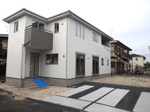 ケイアイB-H　水戸市元吉田町　1期 　限定１棟！の駐車場|通勤・通学の送迎・お買い物とお車は生活必需品の1つ。
毎日のお車の出し入れがストレスなく行えるゆったりカースペースを完備しておりますのでご安心ください！
