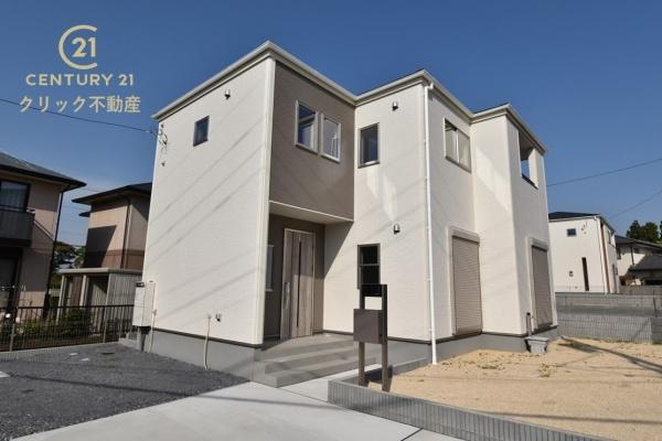 リーブルガーデン 　ひたちなか三反田　5期　1の外観|金上駅車5分。三反田小徒歩20分、第一中徒歩33分。那珂湊那珂線近くの閑静な住宅地。のびのびとした環境です。
陽当り暖かでスローライフ気分も楽しめそうです♪