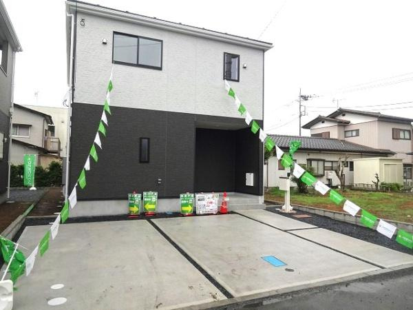 Cradlegarden 　水戸市住吉町　第3　1の駐車場|並列駐車可能なカースペースを確保。毎日のお車の出し入れがストレスなく行えます！
内覧可能です。ご予約はHPから、またお電話でもお気軽にどうぞ。

