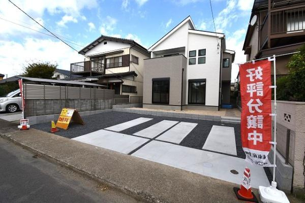ケイアイフィット　水戸市本町　3期 　限定１棟！の駐車場|駐車場は十分なスペース。ご夫婦それぞれ車をご所有の場合や、親戚や友人などが車で来る際も安心です。
