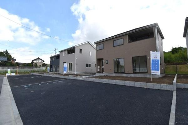 Cradlegarden 　水戸市元石川町　第1　3の駐車場|並列駐車可能なカースペースを確保。毎日のお車の出し入れがストレスなく行えます！
内覧可能です。ご予約はHPから、またお電話でもお気軽にどうぞ。

