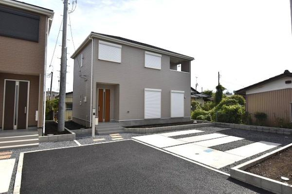 Cradlegarden 　水戸市末広町　第1　3の駐車場|並列駐車可能なカースペースを確保。毎日のお車の出し入れがストレスなく行えます！
内覧可能です。ご予約はHPから、またお電話でもお気軽にどうぞ。

