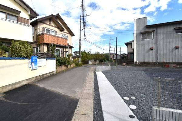 リーブルガーデン 　水戸堀町　11期　2の前面道路含む現地写真|現地撮影（2023年10月）
