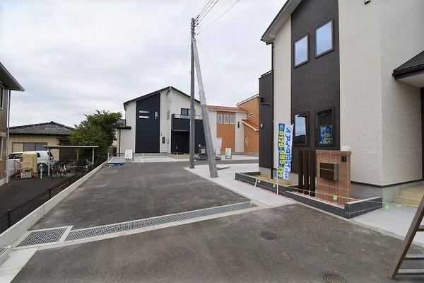 いろどりアイタウン　水戸市見川3丁目21-P1　2の前面道路含む現地写真|現地撮影（2022年9月）
