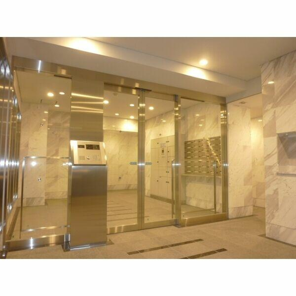 エスポワール江戸川のエントランス