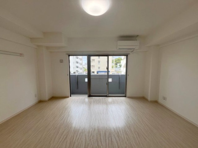 【洋室】 | クレステージ北谷 | ※退去前の為、新築時の写真になっております