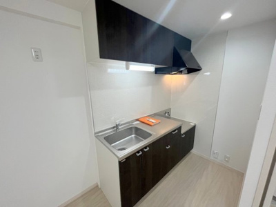 【キッチン】 | クレステージ北谷 | ※退去前の為、新築時の写真になっております