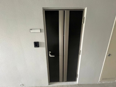 【玄関】 | クレステージ北谷 | ※退去前の為、新築時の写真になっております
