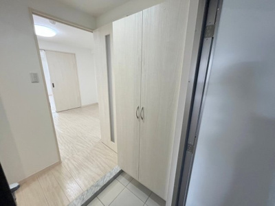 【玄関】 | クレステージ北谷 | ※退去前の為、新築時の写真になっております