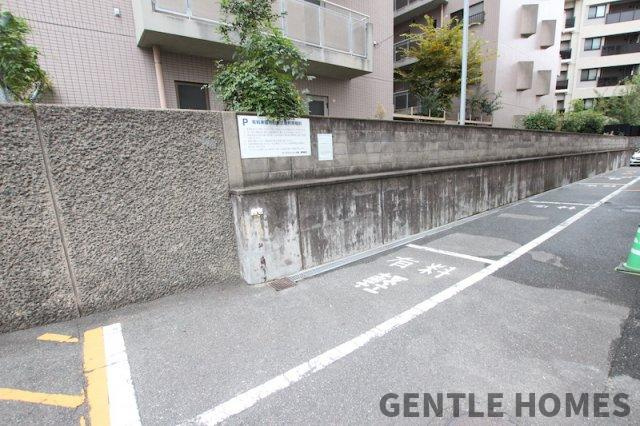 ローズマンション大濠の駐車場