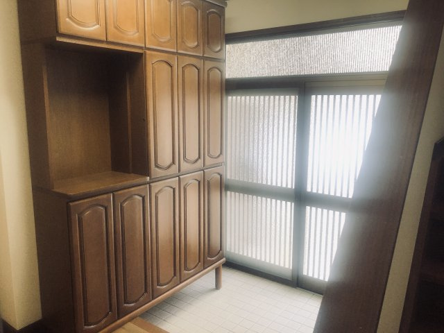 高屋　中古戸建　4LDKのその他|玄関