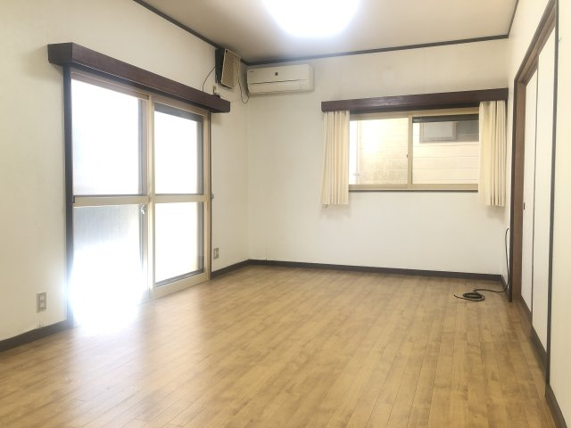 高屋　中古戸建　4LDKの居間・リビング|リビング