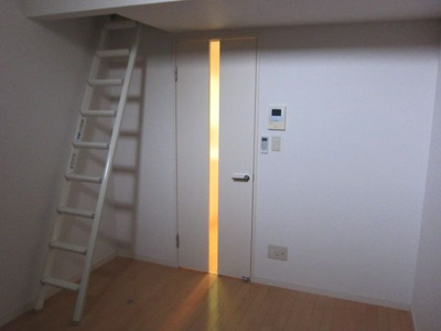 【居間・リビング】 | Marry住吉 | 別号室の写真になります。現況優先。