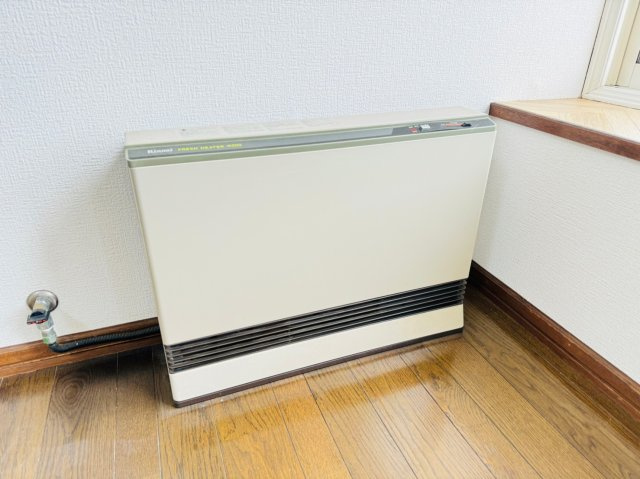 【設備】 | ニューウエスト八軒 | 暖房器具
