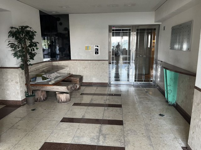 ロフティ生の松原オーシャンヒルズのエントランス