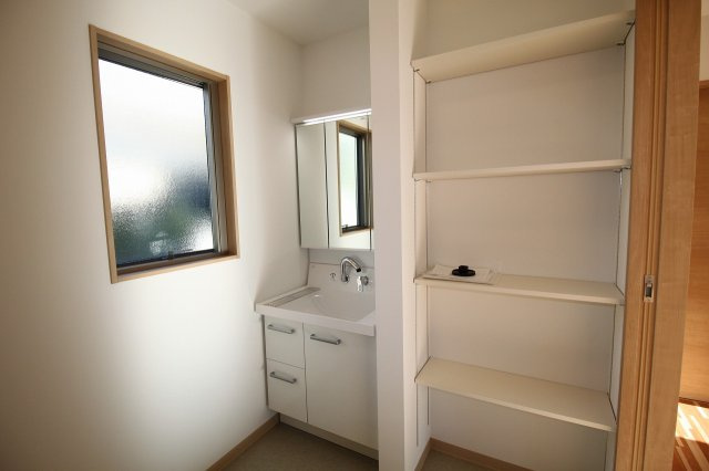 竹島町　中古戸建　（未入居物件）の脱衣所|洗面脱衣場