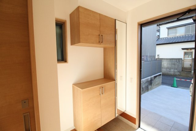 竹島町　中古戸建　（未入居物件）の収納|玄関収納