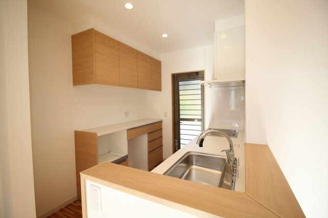 竹島町　中古戸建　（未入居物件）のキッチン