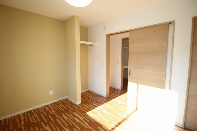 竹島町　中古戸建　（未入居物件）の洋室|2F　南東の部屋　西側　4.5帖　4.5帖