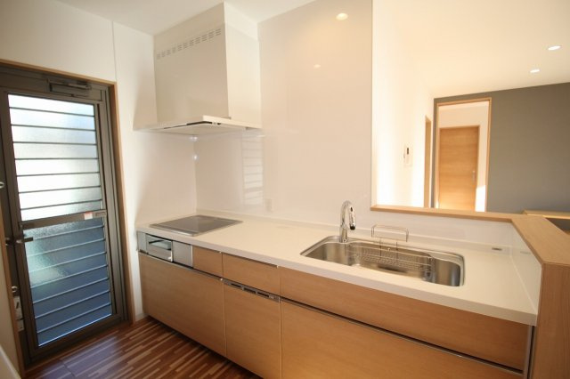 竹島町　中古戸建　（未入居物件）のキッチン