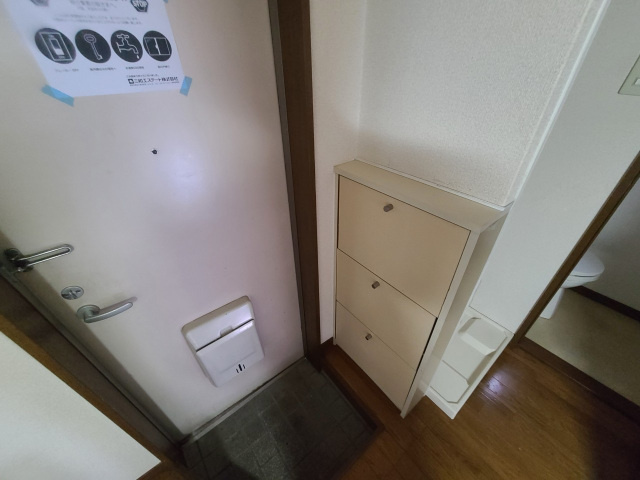 【玄関】 | ベルアージュ | 別号室の写真になります。現況優先。