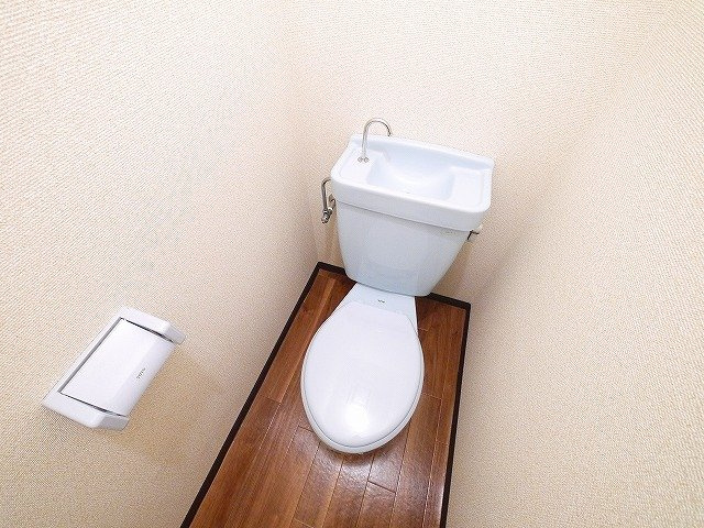 パインハイツ桜井のトイレ|清潔感のあるトイレです