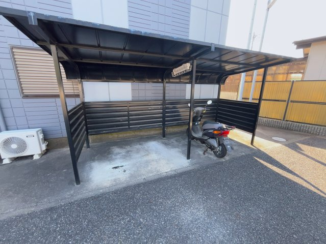 ALLOGGIOの駐車場