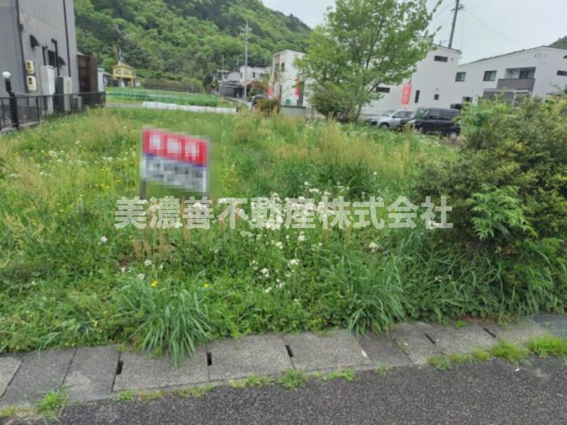 ６１９２３　岐阜市岩崎土地の外観