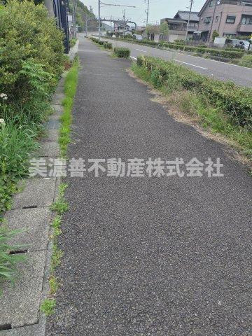 ６１９２３　岐阜市岩崎土地の外観