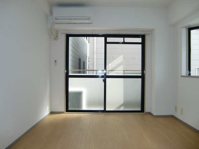 グランディア摩耶ＬＥＧＥＮＤの居間・リビング