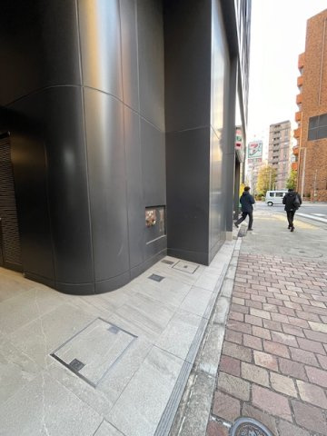 No.R浜松町（ナンバーアール浜松町）のエントランス