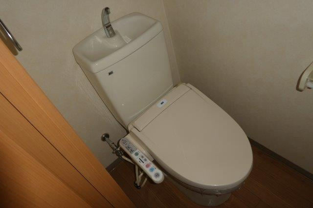 ピアッツア紗梨のトイレ|ウォシュレット