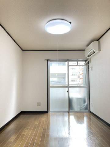 【居間・リビング】 | ウエストコート黒門 | 別号室の写真になります。現況優先。