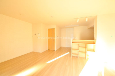 【居間・リビング】 | ヴィレッジグリニッジⅢ | 他号室参考写真