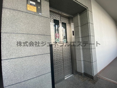 【ロビー】 | グレイシィーK・Y