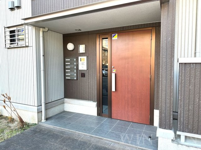 K MAEDAのエントランス