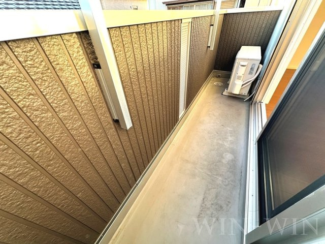 K MAEDAのバルコニー