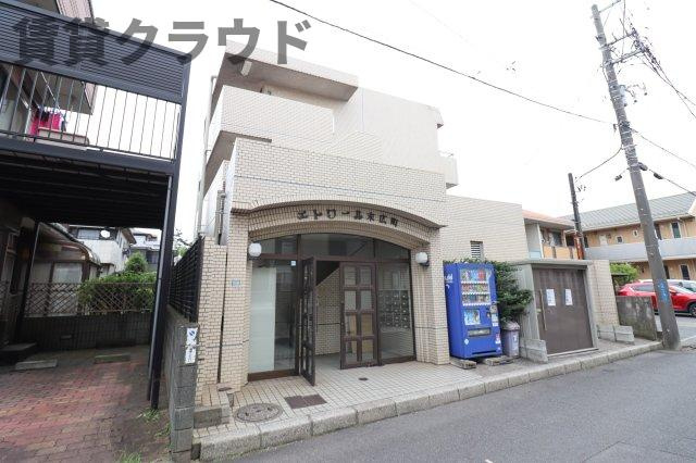 エトワール末広町のエントランス|お気軽にお問い合わせください♪