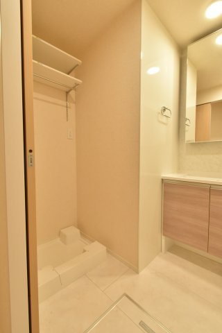 Ｄ－ＲＯＯＭ桂川の洗面所