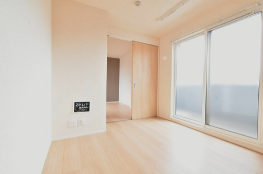 Ｄ－ＲＯＯＭ桂川の居間・リビング