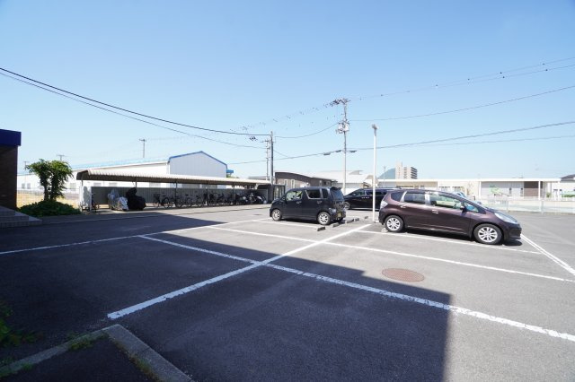 ラヴァーズガーデンの駐車場