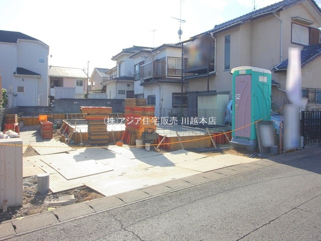 月々７万円台～　新築戸建　川越市小ケ谷の前面道路含む現地写真
