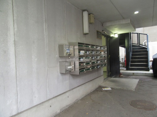 備え付け家具備品