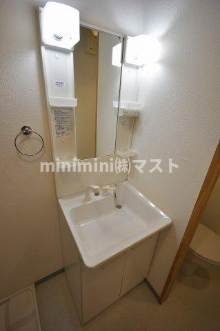 FUKUE BLDの洗面所