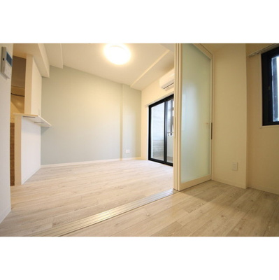 【洋室】 | CRESCENT COURT