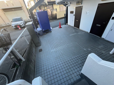 【内装】 | スカイコート橋本第２ | 共用部分は、一棟の建物に住む区分所有者全員が共同で所有するとし、共用部分の管理、補修などは、区分所有者で形成される管理組合が行います。個人の判断で勝手に変更することはできませんので覚えておきましょう。