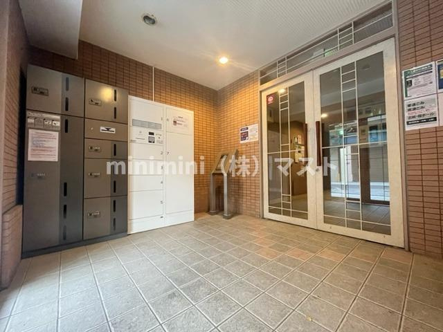 大阪市西成区天下茶屋１丁目の賃貸マンションのロビー