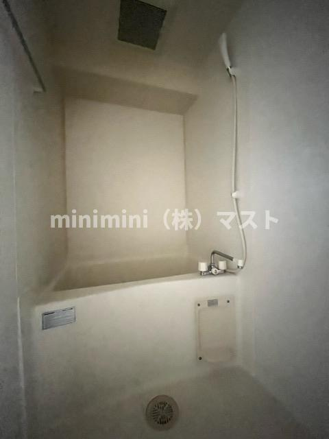 大阪市西成区天下茶屋１丁目の賃貸マンションの浴室