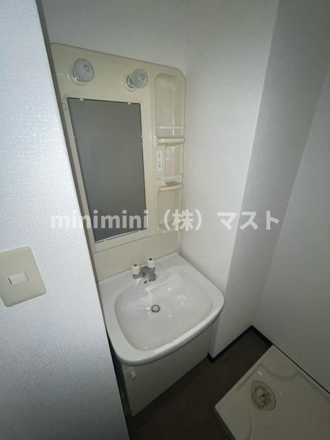 大阪市西成区天下茶屋１丁目の賃貸マンションの洗面所